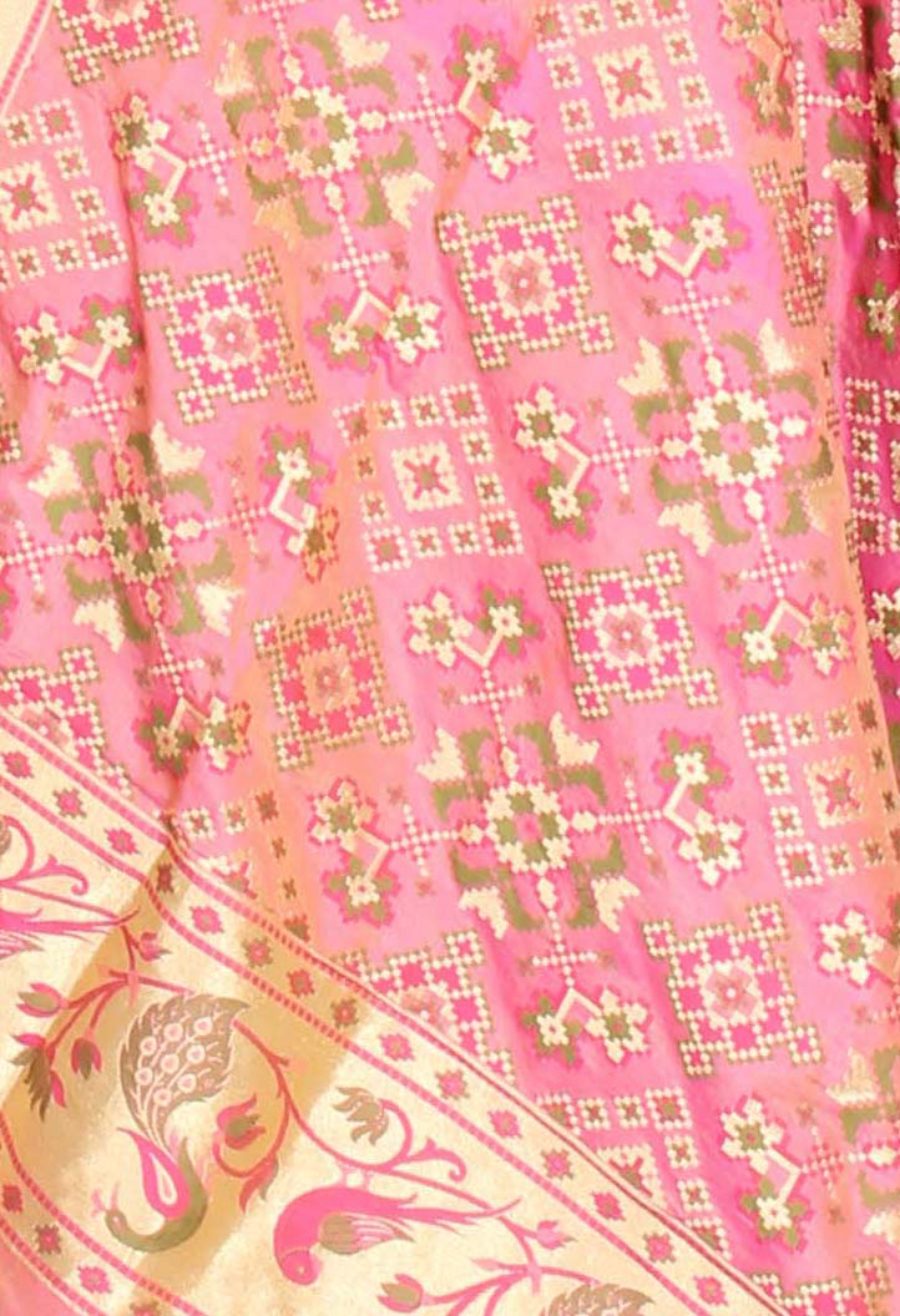 Light Pink Katan Silk Handwoven Banarasi Dupatta with paithani border (2) closeup