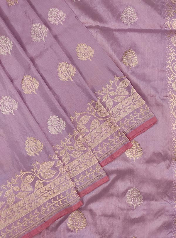Light mauve katan silk Banarasi saree with sona rupa stylized booti (2) close up