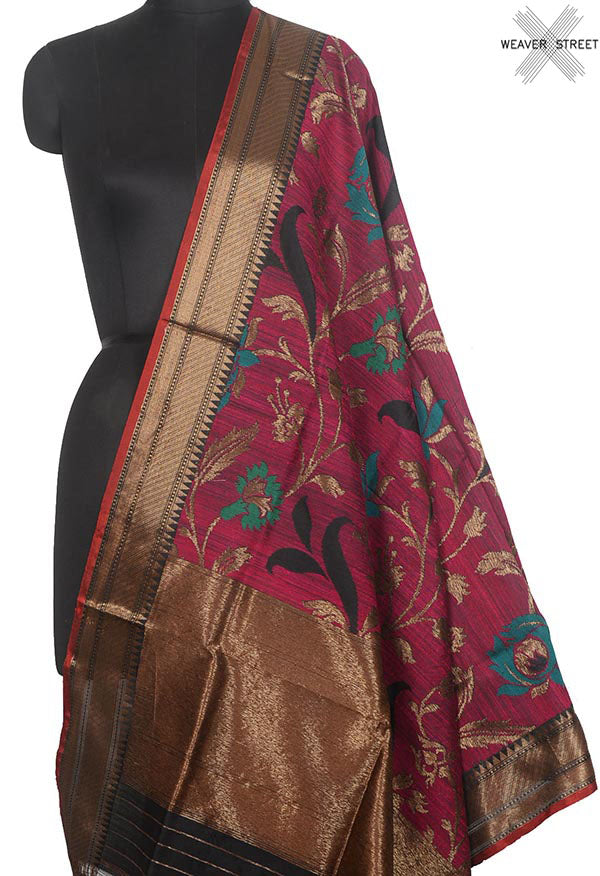 Magenta Dupion silk handloom Banarasi dupatta with meenedar flower jaal (1) Main