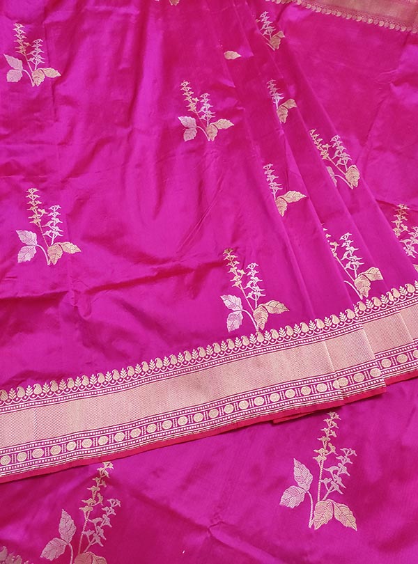 Magenta katan silk Banarasi saree with tulsi plant boota in sona rupa zari (3) center