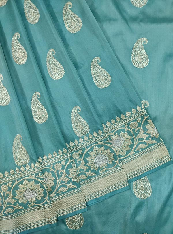 Manganese Blue Katan silk handloom Banarasi saree with paisley boota (2) closeupManganese Blue Katan silk handloom Banarasi saree with paisley boota (2) closeup