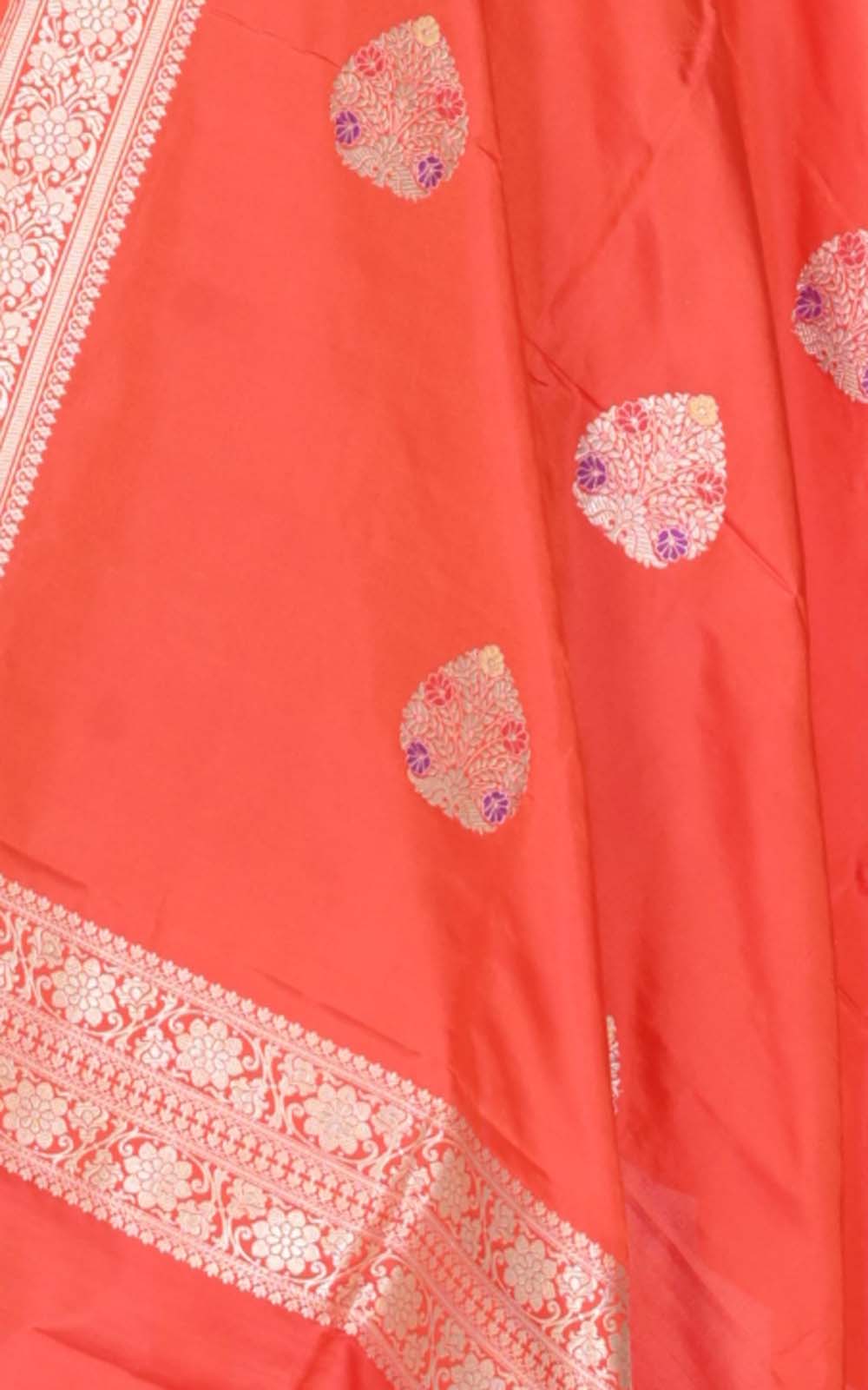 Orange Katan silk handwoven Banarasi dupatta with leaf shape tilfi buta (2) closeup