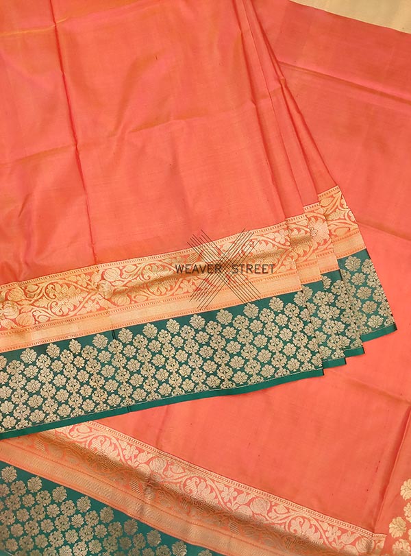 Peach Katan silk Handwoven Banarasi saree with floral skirt border (4) Center