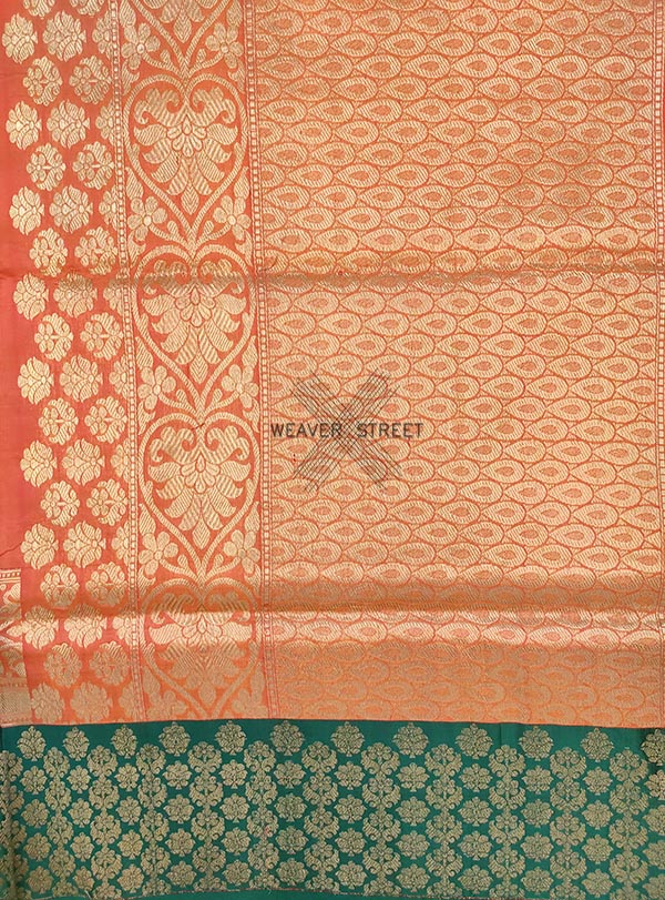 Peach Katan silk Handwoven Banarasi saree with floral skirt border (5) Pallu