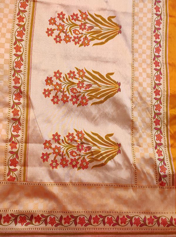Peach Katan silk handloom Banarasi saree with mini flower booti (4) anchal