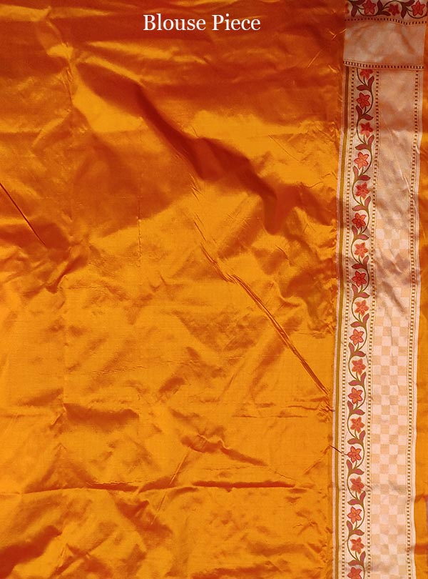Peach Katan silk handloom Banarasi saree with mini flower booti (5) blouse