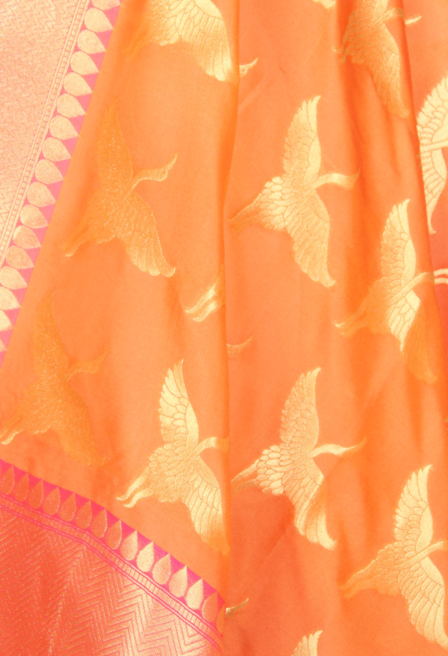 Peach Banarasi dupatta with flying stork motifs (2) Close up
