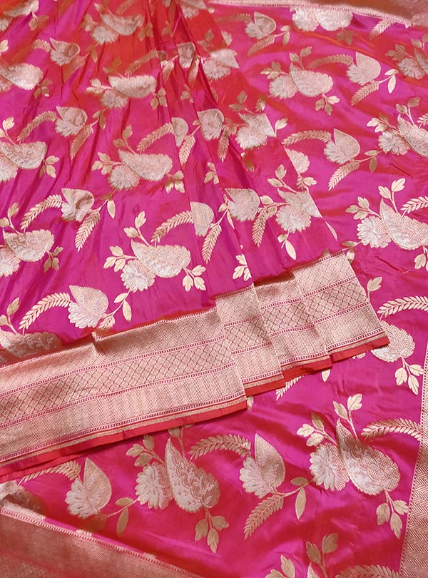 Pink Katan Silk handloom Banarasi saree with aesthetic sona rupa jaal (3) CENTER