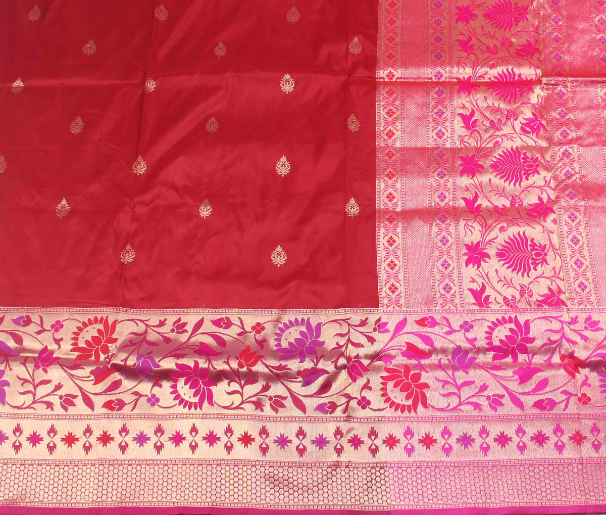 Red Katan Silk handwoven Banarasi saree with paithani border (2) Flat