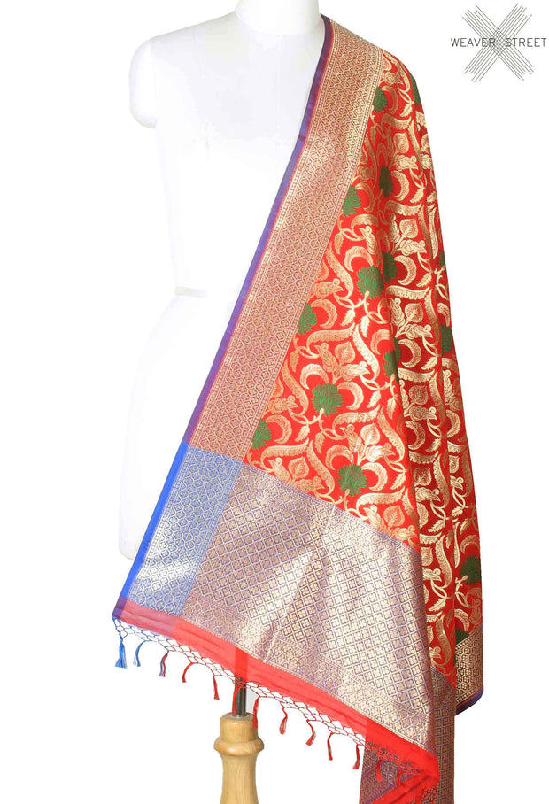 Red art silk Banarasi dupatta with Mughal pattern jaal (1) Main