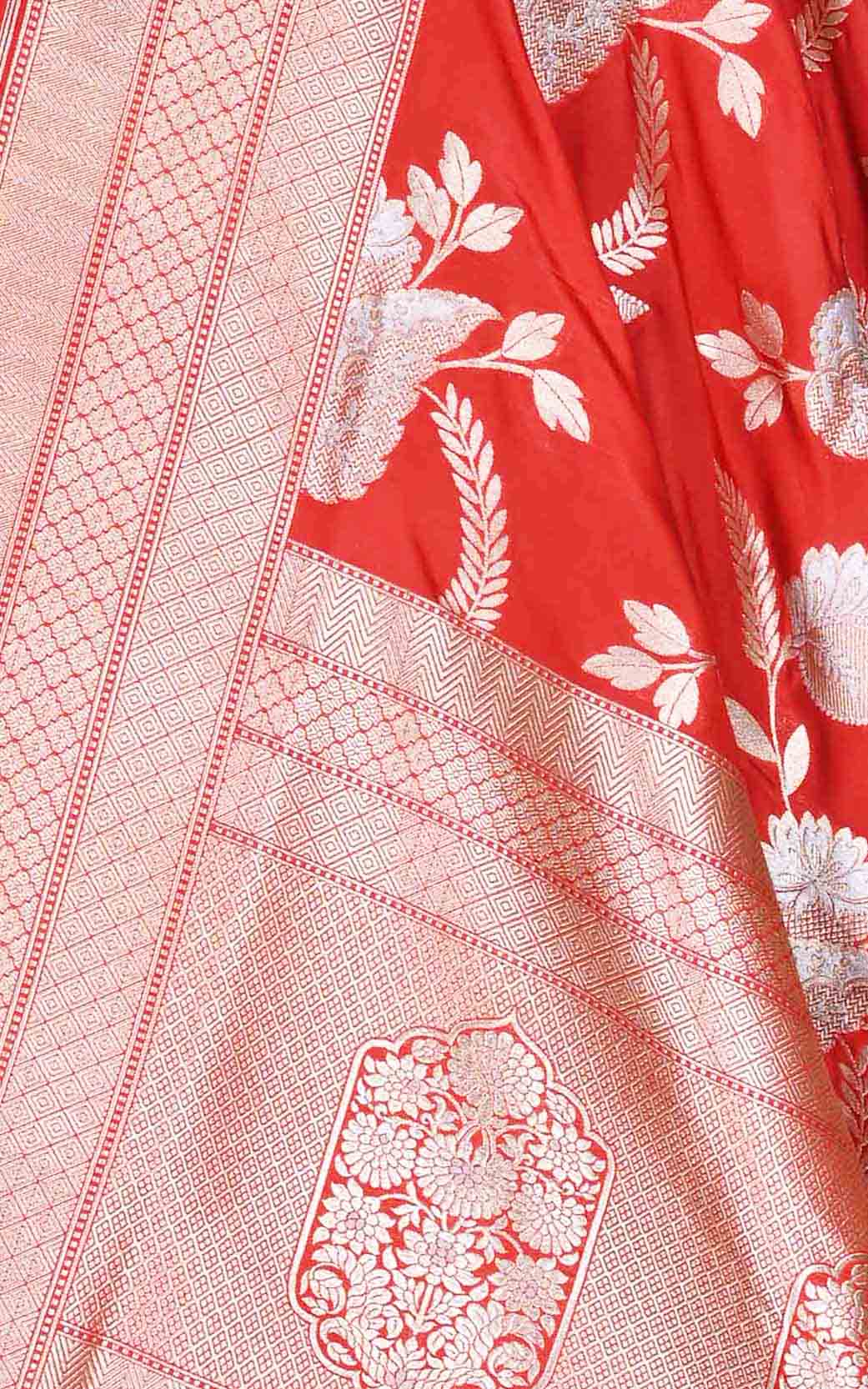 Red katan silk Banarasi dupatta with stylized sona rupa jaal (2) Close up