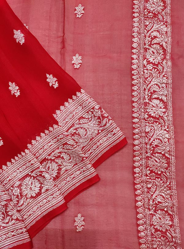 Red light weight chiffon handloom Banarasi saree with silver booti (2) close up