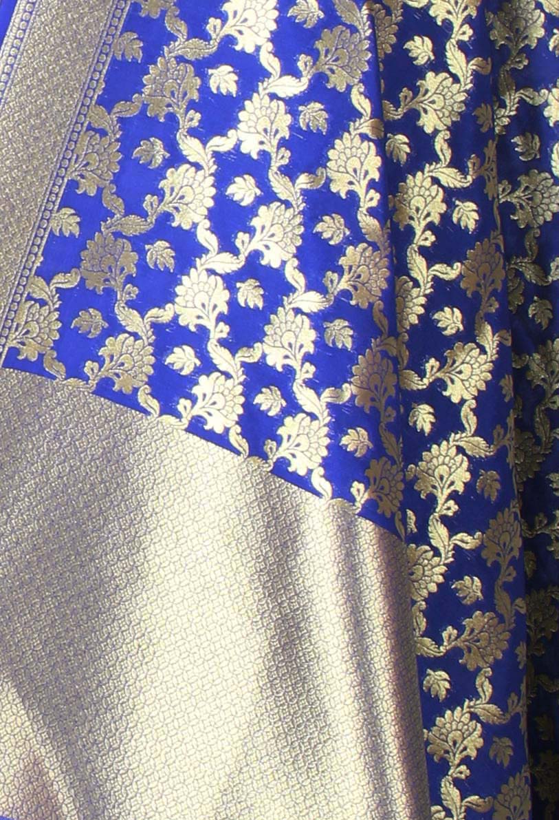 Royal Blue Banarasi dupatta with leaf motifs inside flower jaal (2) closeup