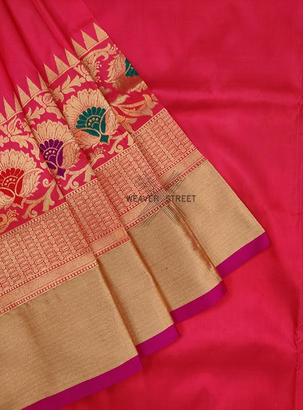 Strawberry Katan silk Handwoven Banarasi saree with meenedar floral skirt border (3) Close up