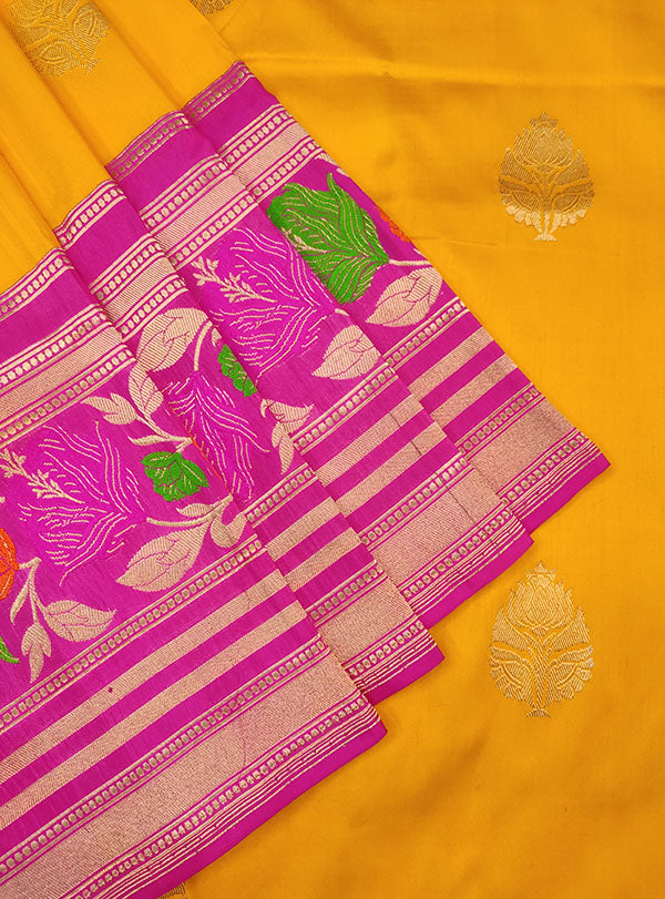 Yellow Katan silk Banarasi saree with kadwa lotus flower buta (3) close up