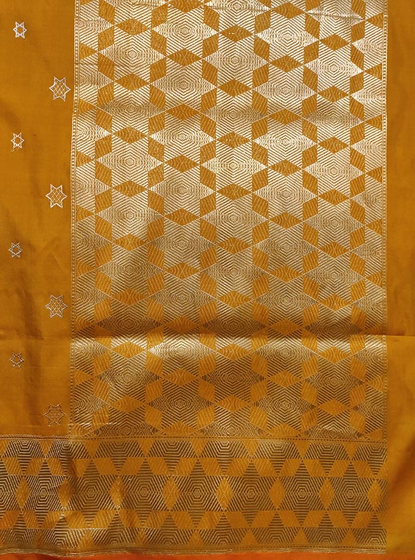 Yellow Katan silk handloom Banarasi saree with sona rupa star booti (4) anchal